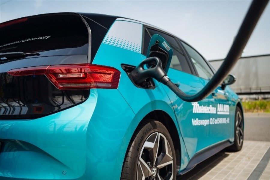 Coraz tańsze elektryki zalewają rynek wtórny