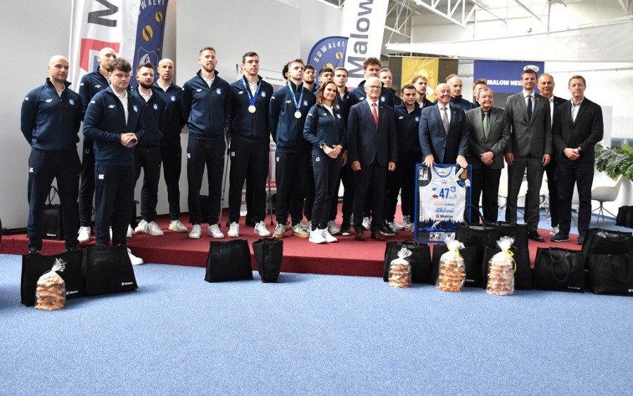 Ślepsk Malow Suwałki po raz pierwszy w komplecie i z wielkimi nadziejami na play-off [wideo i foto]