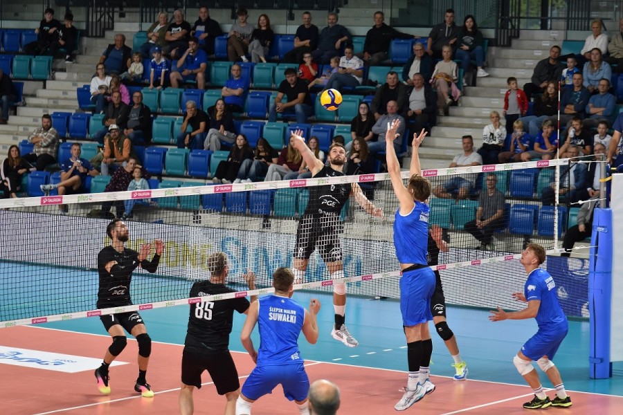 Ślepsk Malow  – Projekt Warszawa 2:2. Do hali Suwałki Arena wróciła dobra siatkówka [zdjęcia]