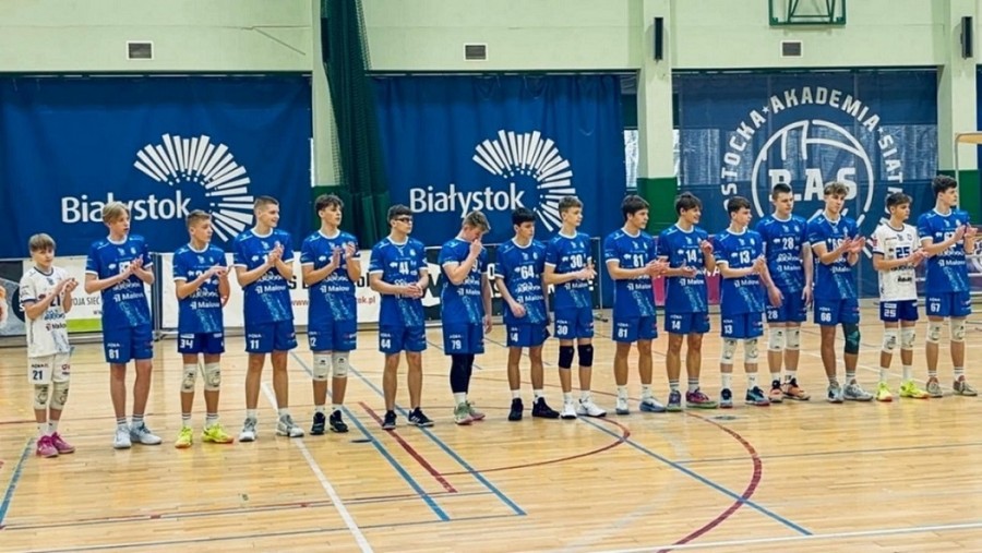 Siatkówka. Młodzicy SUKSS Suwałki z wygraną i porażką w Ćwierćfinale Mistrzostw Polski
