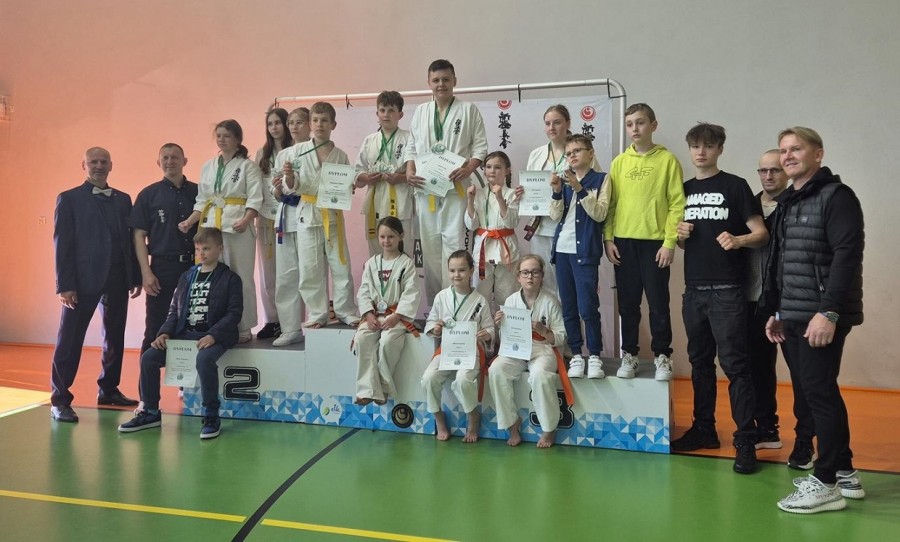 Karate shinkyokushin. Ligowe medale suwalczan [zdjęcia]