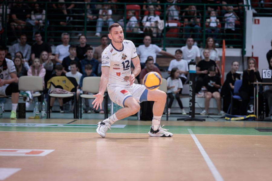 Necko Augustów – Stal Nysa 0:3 na inaugurację PLS 1. Ligi siatkarzy. Mocne suwalskie akcenty