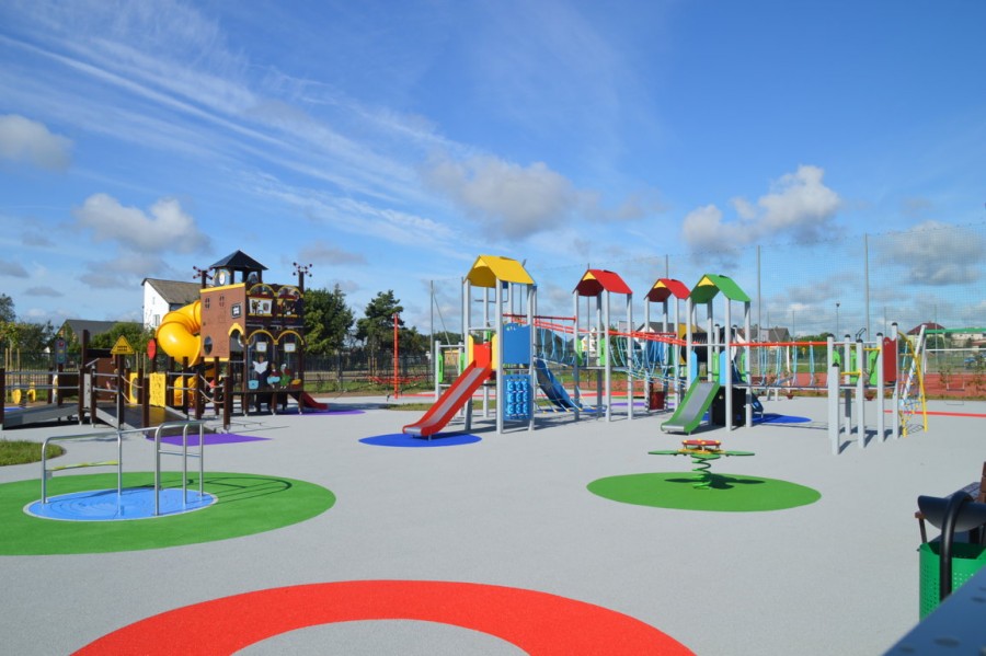 Wielkie zmiany przy Szkole Podstawowej w Raczkach. W środku nowe ogrzewanie