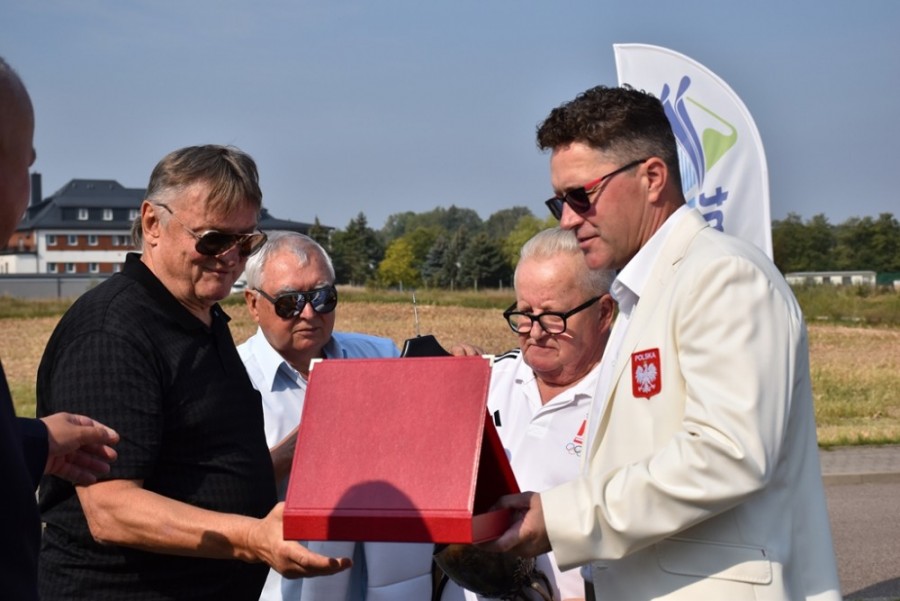 Dawne gwiazdy zaświecą znowu w Alei Olimpijczyków i Mistrzów Sportu WOSiR Szelment. Hołd dla legend