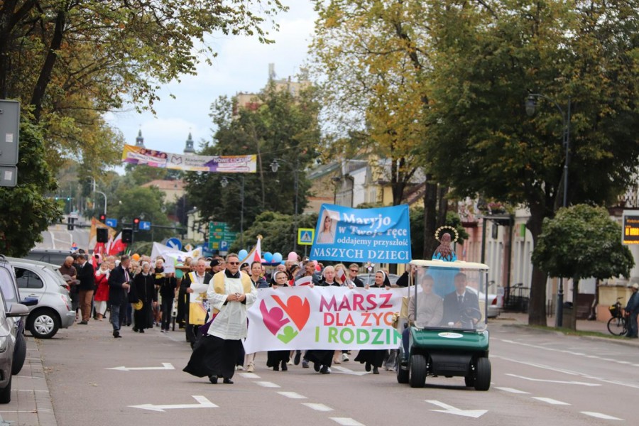 006marsz-dla-zycia-i-rodziny-suwalki-2025-22.jpg