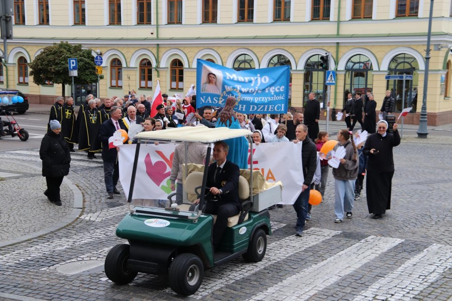 009marsz-dla-zycia-i-rodziny-suwalki-2025-26.jpg