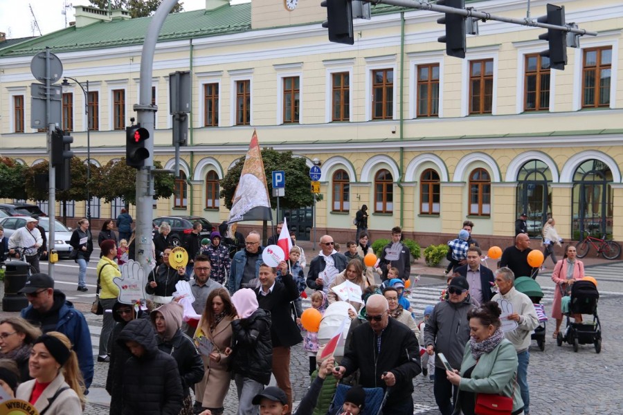 021marsz-dla-zycia-i-rodziny-suwalki-2025-49.jpg