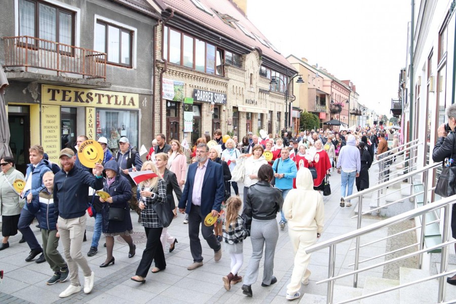 024marsz-dla-zycia-i-rodziny-suwalki-2025-66.jpg