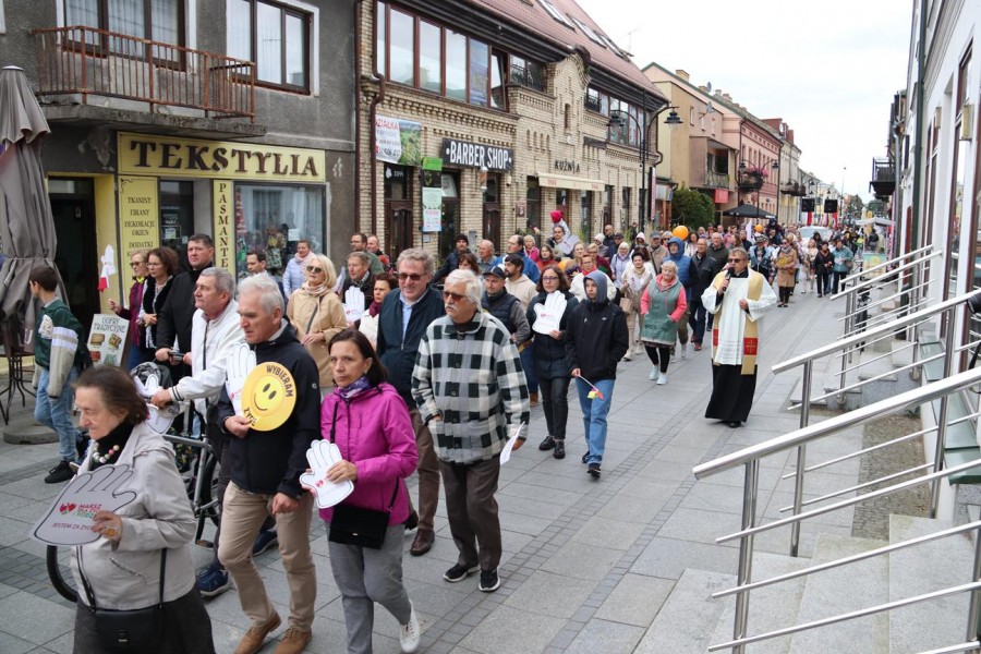 026marsz-dla-zycia-i-rodziny-suwalki-2025-74.jpg