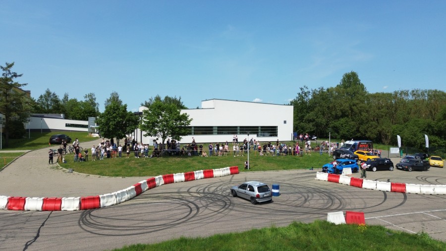 rea4.jpg