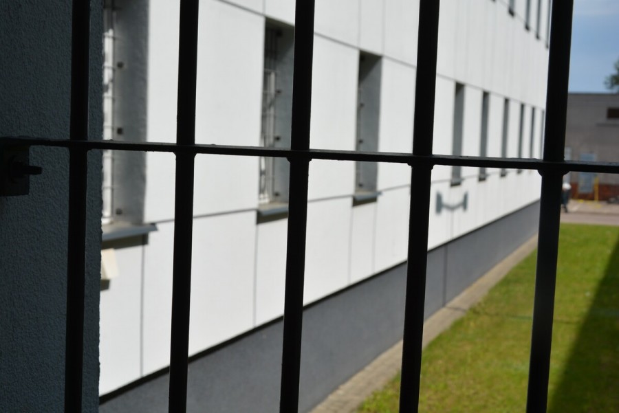 Suwałki. Pijany 41-latek awanturował się i znieważał policjantki