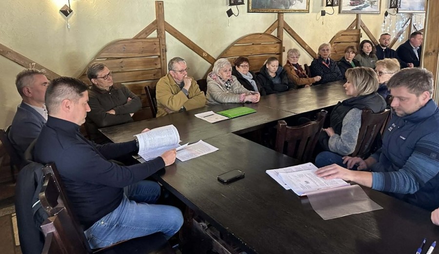 Przeciwnicy blokowiska w Płocicznie-Tartak zebrali pieniądze na ekspertyzę, zainteresowali posłów