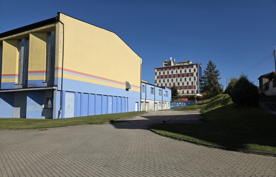 Suwałki. Dokumentacja przebudowy krytej pływalni  nad Zalewem Arkadia pochłonie pół miliona zł 