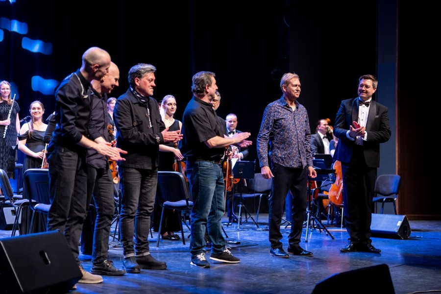 Dreszcz Blues Band i Suwalska Orkiestra Kameralna na rozgrzewce przed Suwałki Blues Festival [foto]