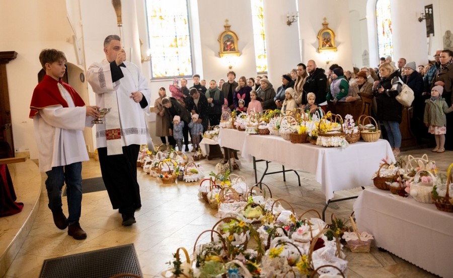 Czas Świąt. Arcybiskup Adrian Galbas w orędziu na Wielkanoc 2026 [zdjęcia]