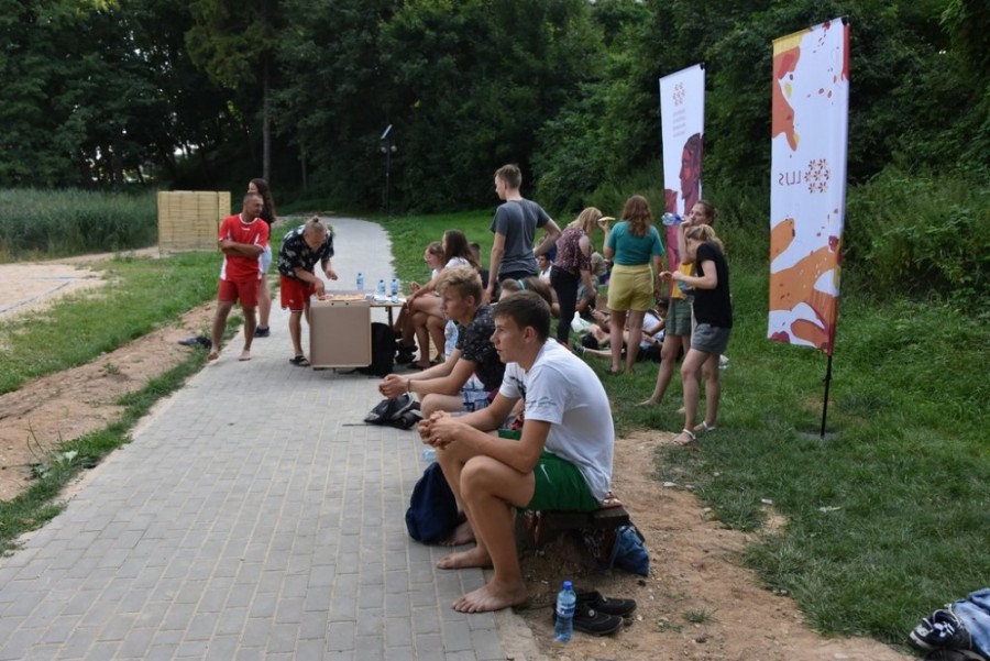 siatkowka_sciezka_plaza.jpg