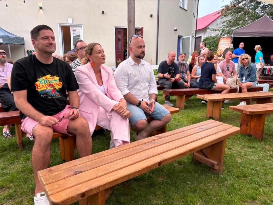 fot_biuro_niedzwiedzki.jpg