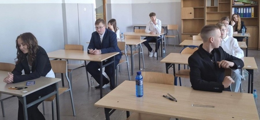 Absolwenci szkół podstawowych poznali wyniki egzaminu ósmoklasisty