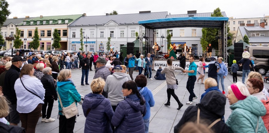Potańcówka z Suwalszczyzną na Placu Konopnickiej w Suwałkach [zdjęcia]