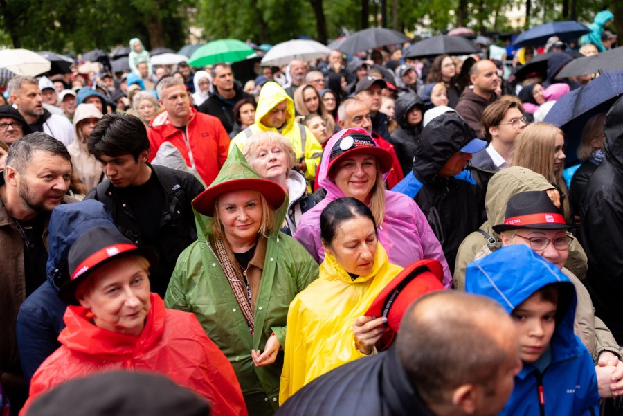 r52_9608_easy-resize.com_.jpg