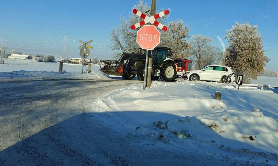Suwałki – Trakiszki. Samochód wjechał pod pociąg