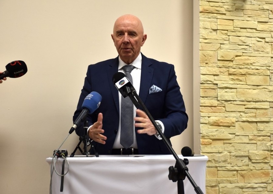 Cezary Cieślukowski z zarzutami złożenia fałszywych oświadczeń majątkowych.Nie przyznaje się do winy