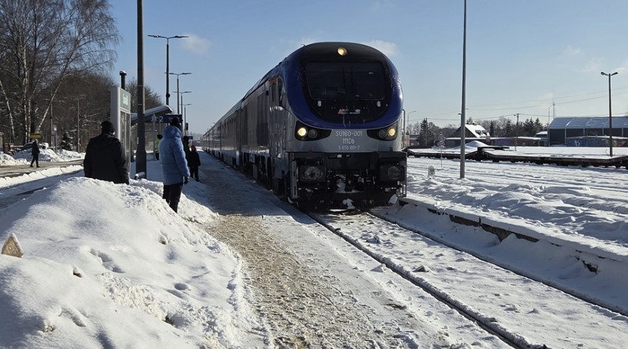 Rail Baltica na odcinku Suwałki-Trakiszki zbyt blisko kilkudziesięciu budynków? Poseł pyta ministra