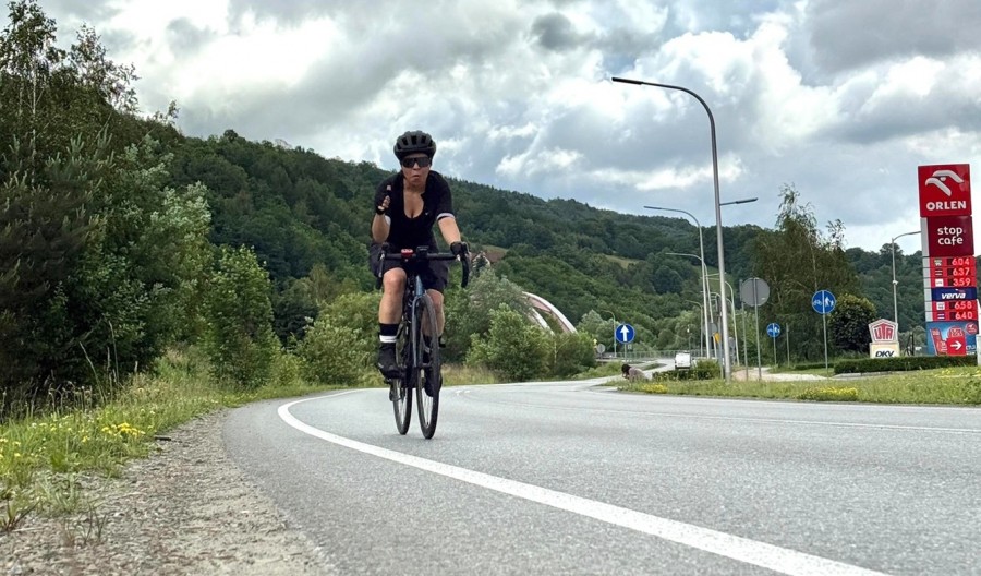 Suwalczanka Zuzanna Andruczyk ukończyła najtrudniejszy ultramaraton kolarski [zdjęcia]