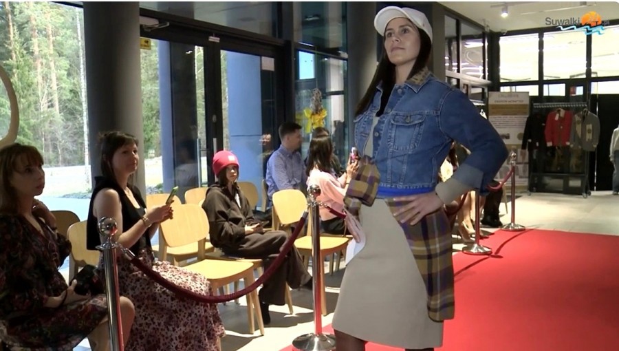 Niezwykły pokaz mody w Płocicznie Tartak [wideo i zdjęcia]