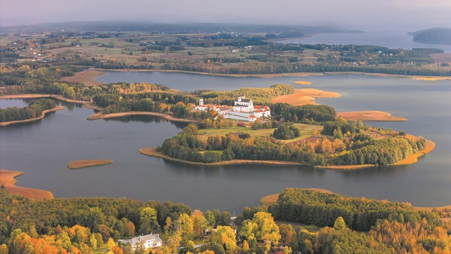 Suwalszczyzna Tu bije serce przyrody. Warto zawitać na promocję albumu do Hotelu Szyszko