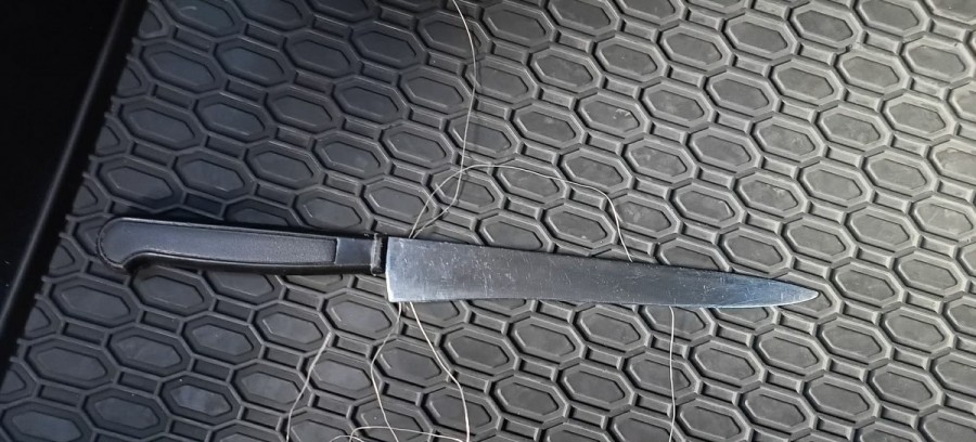 Suwalczanin z nożem rzucił się na policjantów