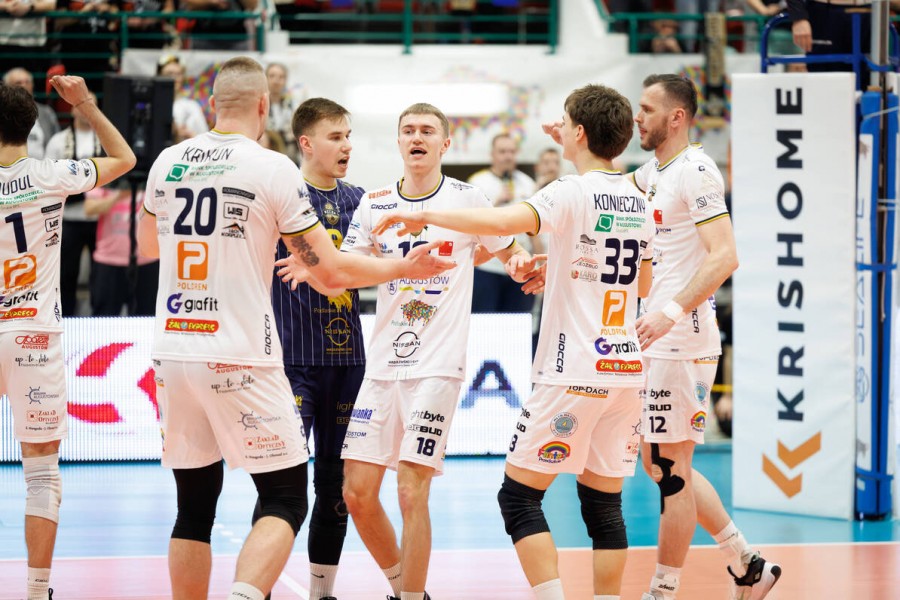 Necko Augustów – Karton-Pak Astra Nowa Sól 3:2. Iskierka jeszcze się tli [wyniki, tabela]