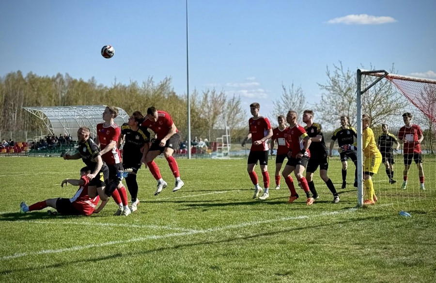 IV liga i klasa okręgowa. Seria porażek Sparty Augustów, pierwsza przegrana Pomorzanki Sejny 