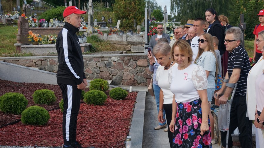000g.jpg