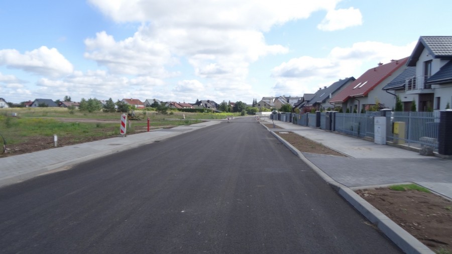 Suwałki. Ostatni odcinek ul. Powstańców Śląskich już gotowy, budowa Kawaleryjskiej na finiszu [foto]