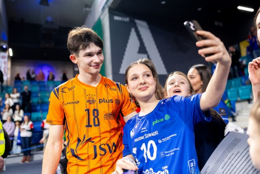 Norwid Częstochowa spadł, ale zostaje w PlusLidze. De Haro i Granieczny do Suwałk