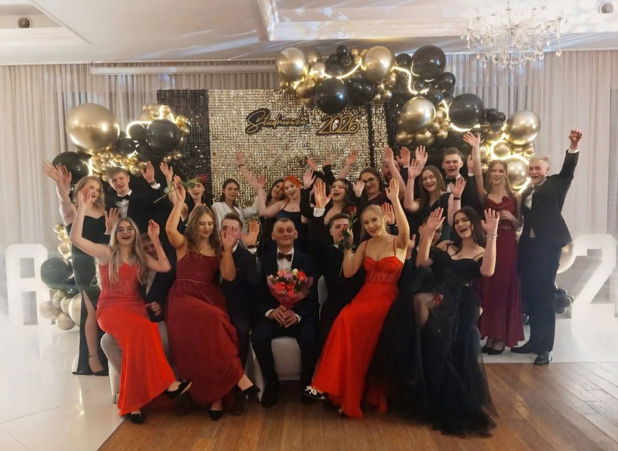 Studniówka maturzystów Zespołu Szkół Centrum Kształcenia Rolniczego w Sejnach. To był bal! [zdjęcia]