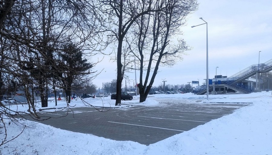 4_parking_w_bielsku_podlaskim_fot_lukasz_wawrusiewicz_pkp_polskie_linie_kolejowe_sa.jpg