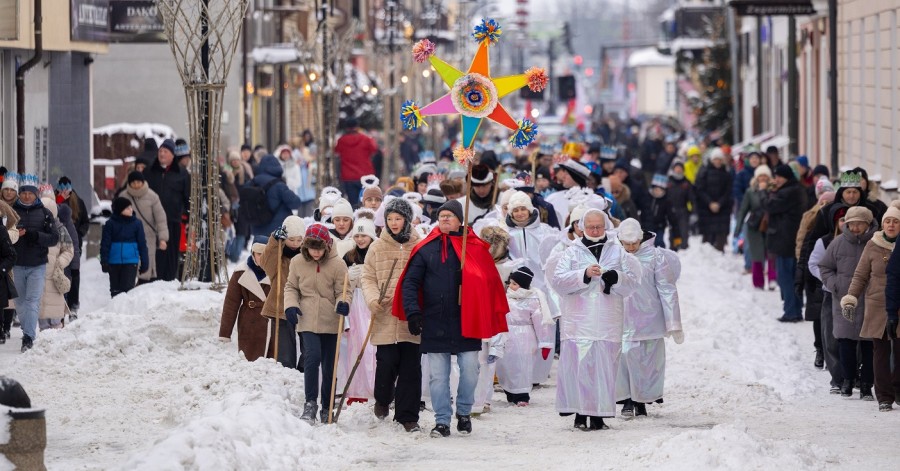 Orszak Trzech Króli w Suwałkach. Od Aquaparku do konkatedry św. Aleksandra [zdjęcia]