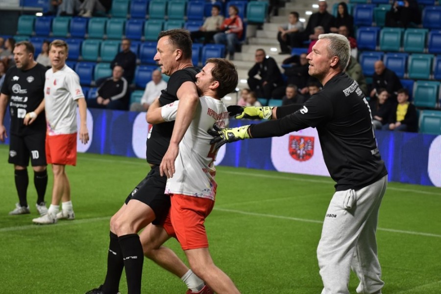 Mikołajkowy Turniej im. Tomka Godlewskiego przyniósł ponad ćwierć miliona zł  [wideo]