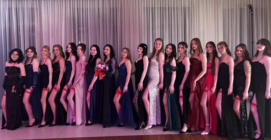 Sejny. Studniówka w Zespole Szkół Ogólnokształcących [zdjęcia]