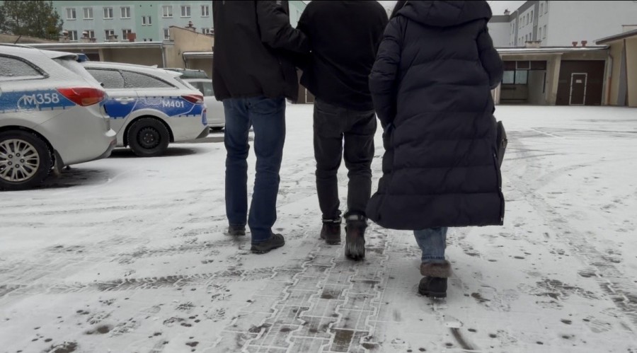 Augustów. Ojciec próbował zabić 6-letnią córkę