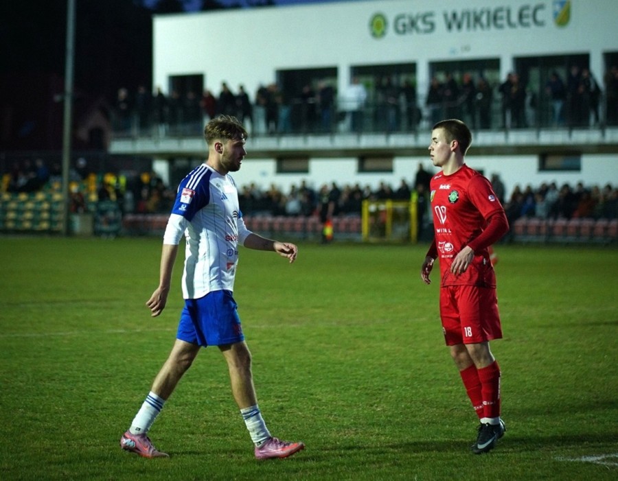 Po wygranej w Wikielcu, Wigry Suwałki odrobiły 2 punkty do wicelidera. Remis w meczu na szczycie