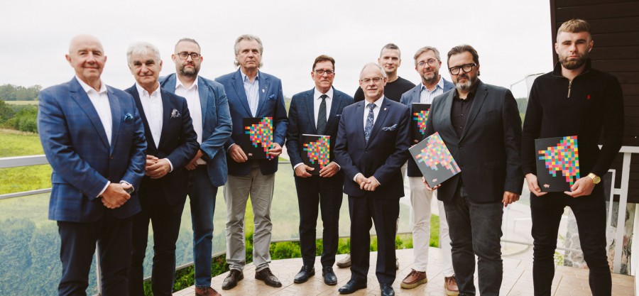 Prawie 300 tys. zł dla klubów z Suwałk, Augustowa i Raczek