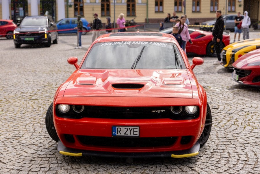 _r6_3306.jpg