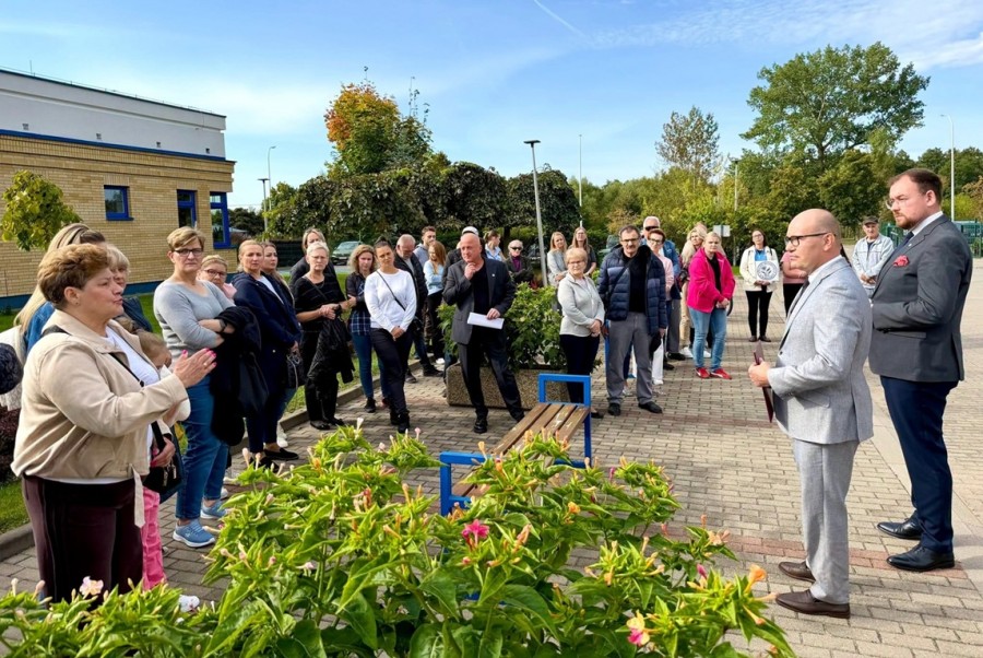 Trwa spór o łączenie suwalskich placówek. Protest przed hospicjum, głośno o Ośrodku Rehabilitacji