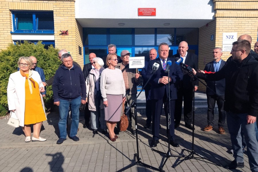 Poseł Jarosław Zieliński o zamiarze fuzji suwalskich placówek leczniczych: Dziwny to pomysł [wideo]