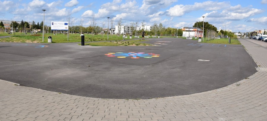 Trzeba będzie zerwać świeży asfalt. Wodne Miasteczko w parku przy Nowomiejskiej w Suwałkach [zdjęcia