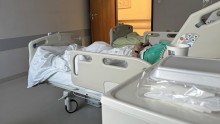 Na szpitalnych obchodach lekarskich wciąż dochodzi do wielu naruszeń praw pacjentów