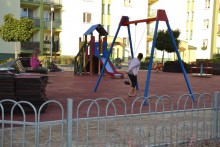 Polbruk na placu zabaw? [interwencja]